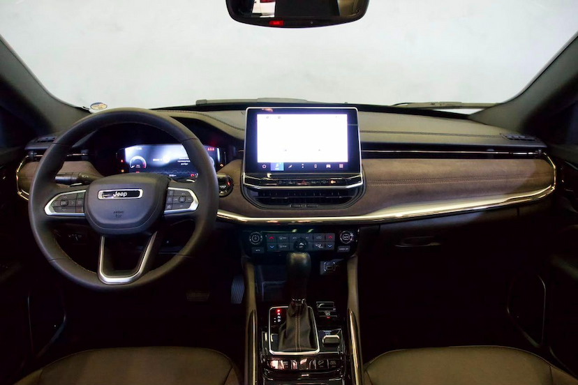 Foto do veículo JEEP COMMANDER  OVERLAND TD380 4X4 TURBO DIESEL 2025 8.054 KM 208.900,00
