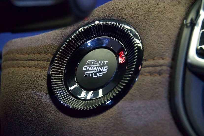 Foto do veículo JEEP COMMANDER  OVERLAND TD380 4X4 TURBO DIESEL 2025 8.054 KM 208.900,00