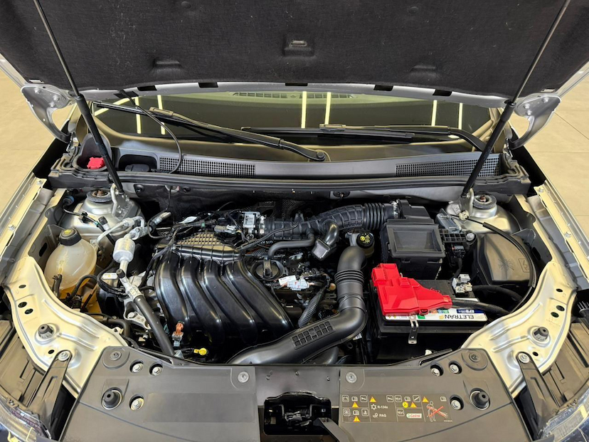 Foto do veículo RENAULT DUSTER  ICO16 CVT 2021 48.538 KM 92.900,00