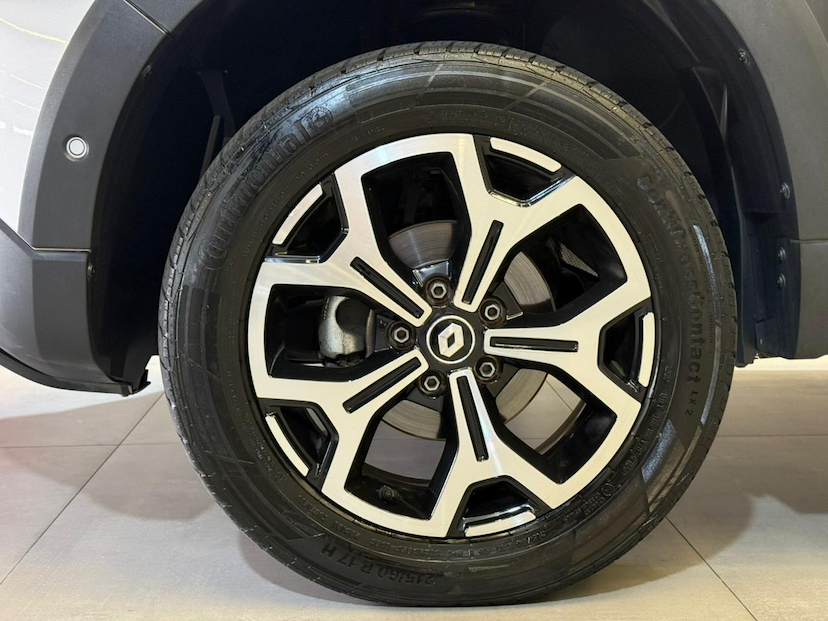 Foto do veículo RENAULT DUSTER  ICO16 CVT 2021 48.538 KM 92.900,00