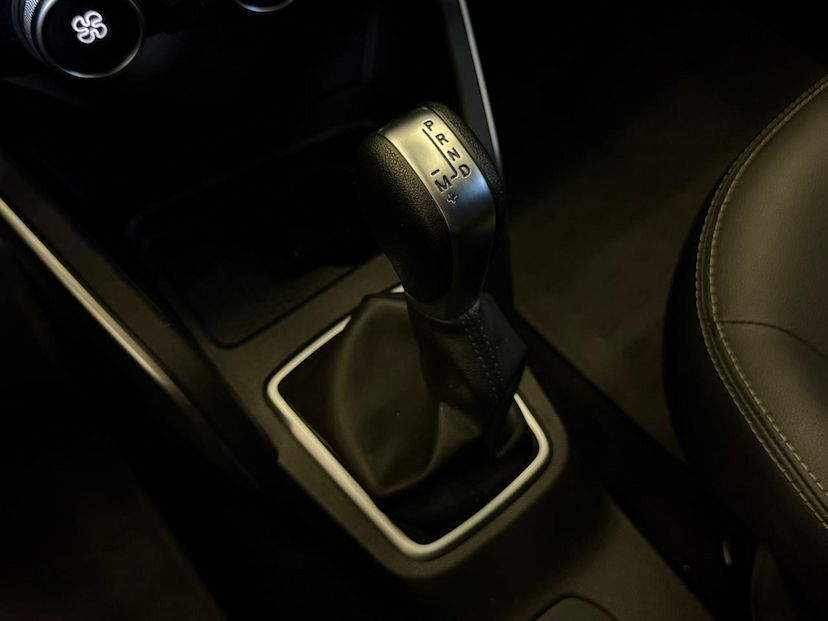 Foto do veículo RENAULT DUSTER  ICO16 CVT 2021 48.538 KM 92.900,00