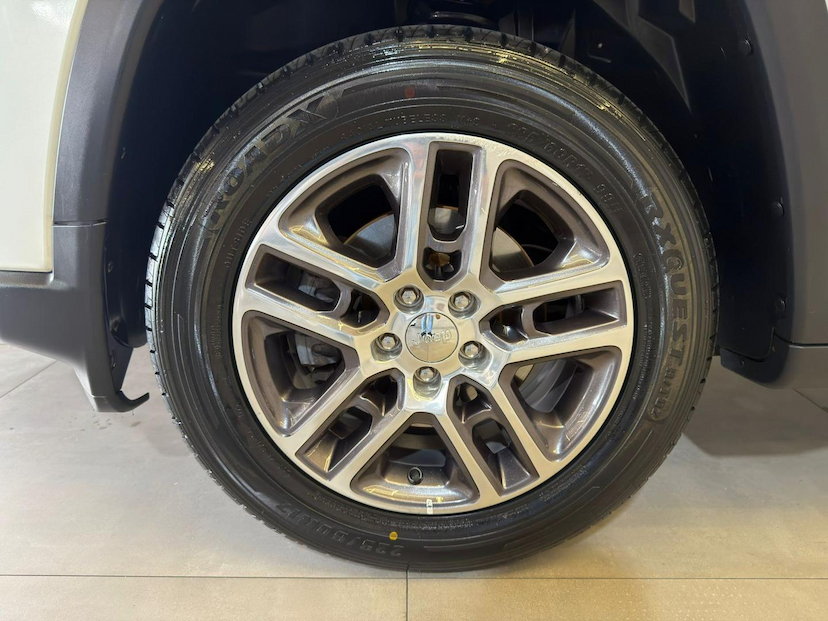 Foto do veículo JEEP COMPASS  SPORT F 2021 59.400 KM 99.900,00