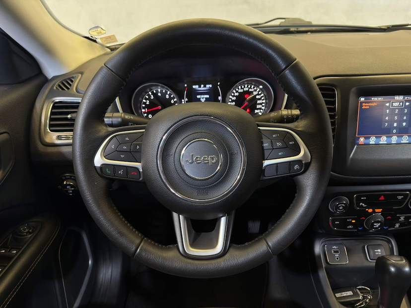 Foto do veículo JEEP COMPASS  SPORT F 2021 59.400 KM 99.900,00