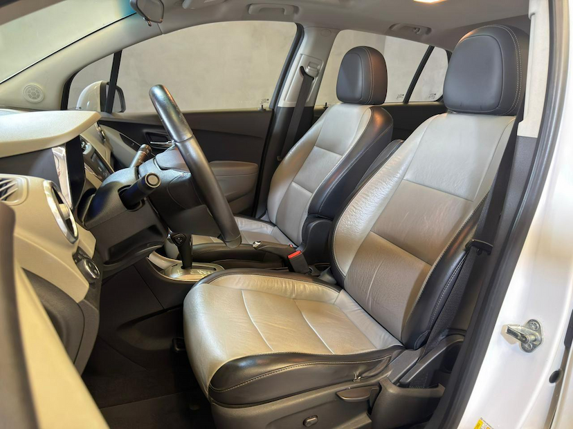 Foto do veículo CHEVROLET TRACKER  1.8 MPFI LTZ 4X2 16V FLEX 4P AUT 2014 127.034 KM 68.900,00