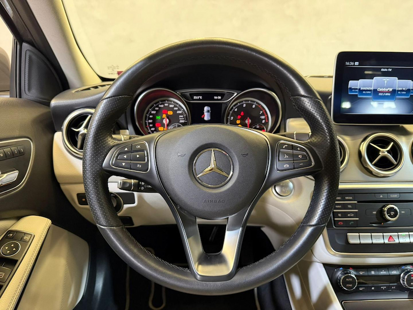 Foto do veículo MERCEDES-BENZ GLA 200 GLA200FF 2020 58.271 KM 129.900,00