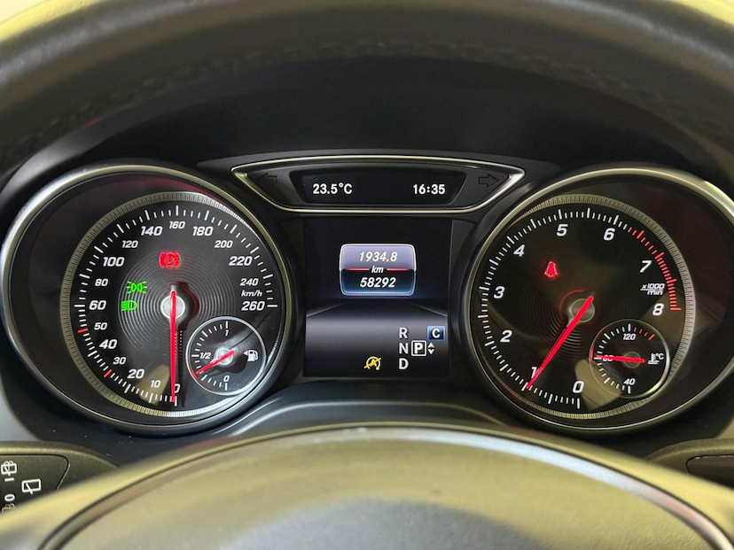 Foto do veículo MERCEDES-BENZ GLA 200 GLA200FF 2020 58.271 KM 129.900,00