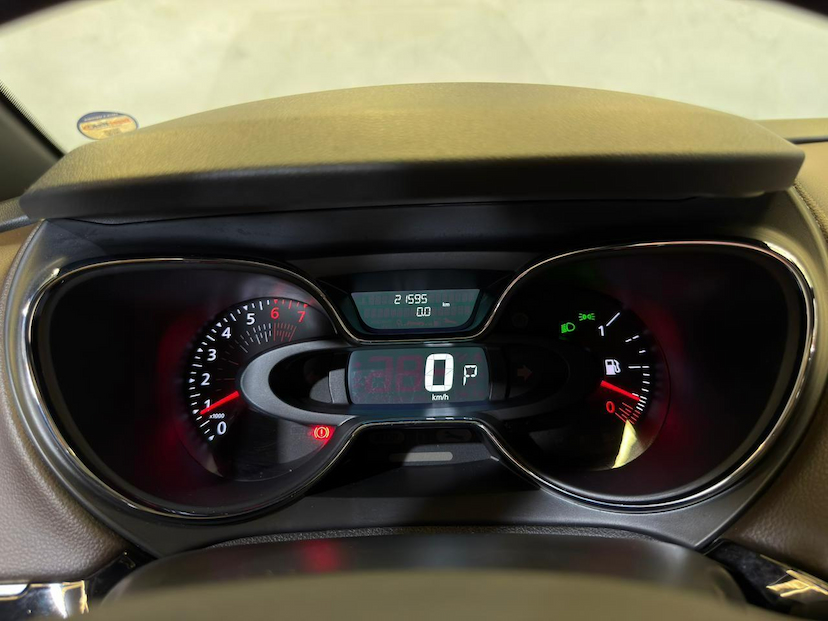 Foto do veículo RENAULT CAPTUR  ICONIC 1.3 TB 16V FLEX 5P AUT 2024 21.590 KM 116.900,00