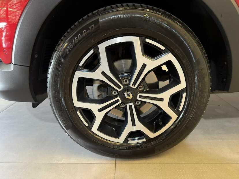 Foto do veículo RENAULT CAPTUR  ICONIC 1.3 TB 16V FLEX 5P AUT 2024 21.590 KM 116.900,00