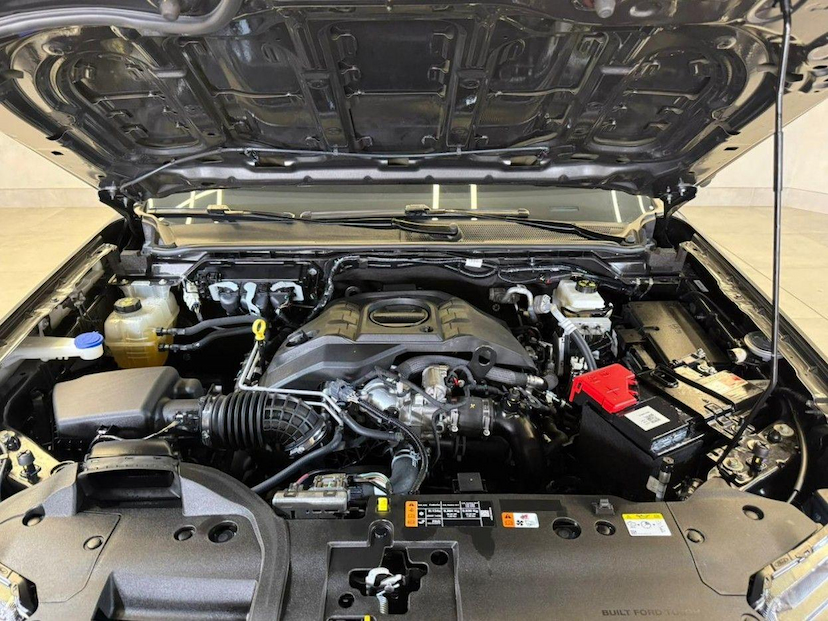 Foto do veículo FORD RANGER  LIMITED+ 3.0 V6 4X4 CD TB DIE AUT 2025 32.900 KM 309.900,00