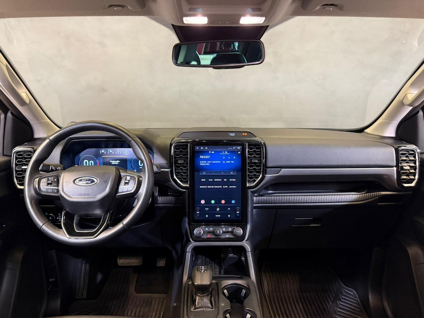 Foto do veículo FORD RANGER  LIMITED+ 3.0 V6 4X4 CD TB DIE AUT 2025 32.900 KM 309.900,00