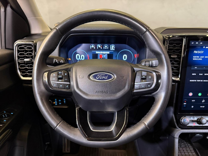 Foto do veículo FORD RANGER  LIMITED+ 3.0 V6 4X4 CD TB DIE AUT 2025 32.900 KM 309.900,00
