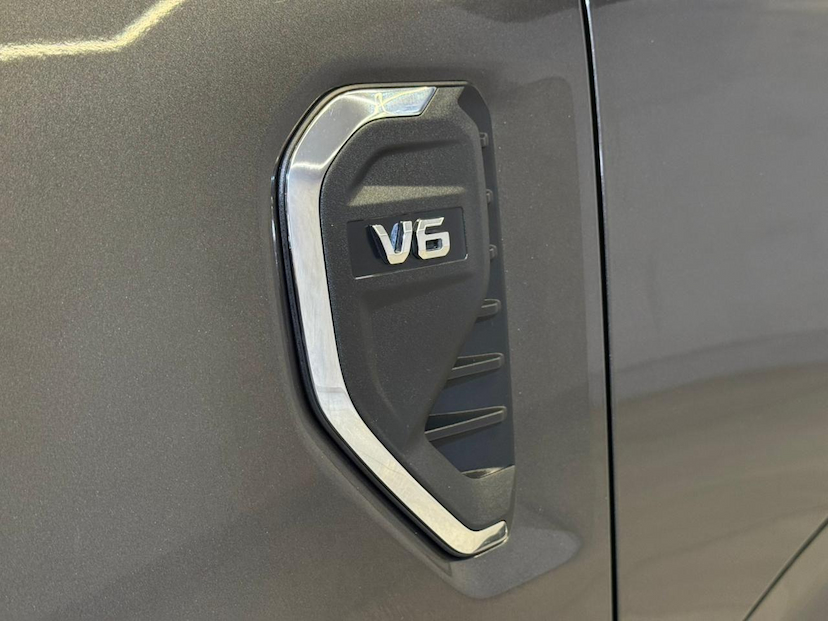 Foto do veículo FORD RANGER  LIMITED+ 3.0 V6 4X4 CD TB DIE AUT 2025 32.900 KM 309.900,00