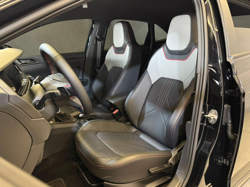 Foto do veículo VOLKSWAGEN NIVUS  1.4 250 TSI TOTAL FLEX GTS AUTOMÁTICO 2026 3.999 KM 168.900,00
