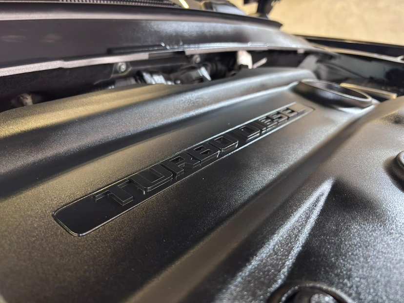 Foto do veículo JEEP COMMANDER  OVERLAND HURRIC 2.0 4X4 TB AUT 2025 7.539 KM 235.900,00