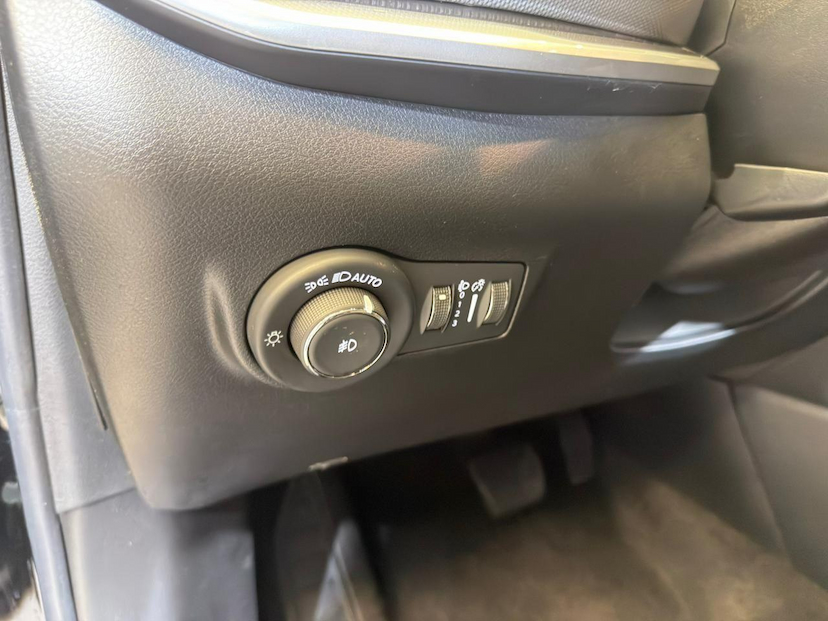 Foto do veículo JEEP COMPASS  LONGITUDE T270 TURBO FLEX AUT. 2025 18.005 KM 142.900,00