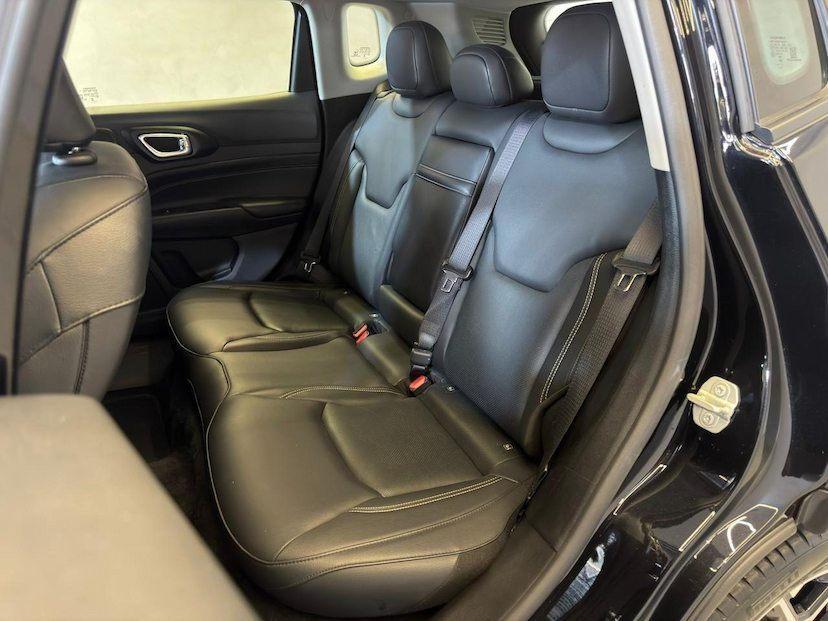 Foto do veículo JEEP COMPASS  LONGITUDE T270 TURBO FLEX AUT. 2025 18.005 KM 142.900,00