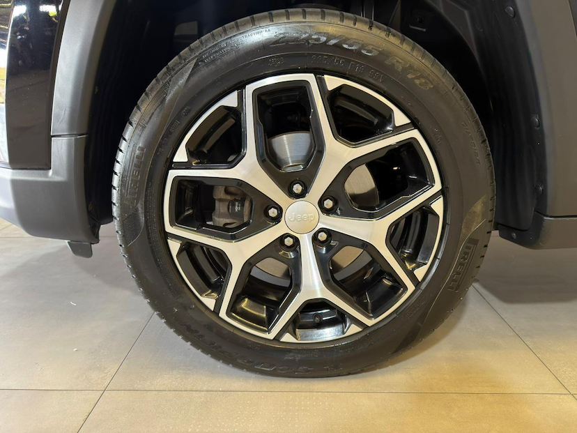 Foto do veículo JEEP COMPASS  LONGITUDE T270 TURBO FLEX AUT. 2025 18.005 KM 142.900,00