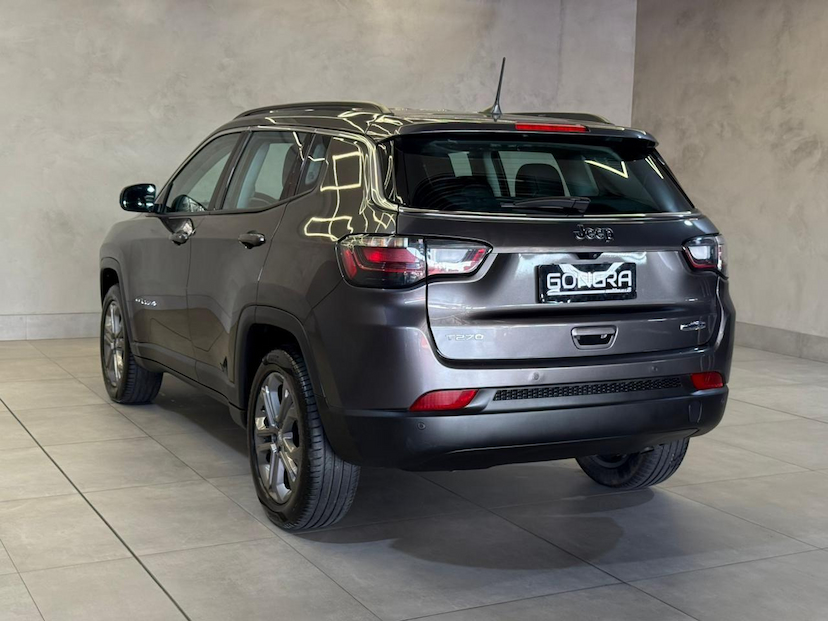 Foto do veículo JEEP COMPASS  LONG TF 2024 22.847 KM 141.900,00