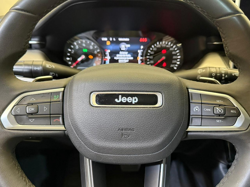 Foto do veículo JEEP COMPASS  LONG TF 2024 22.847 KM 141.900,00