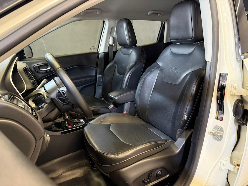 Foto do veículo JEEP COMPASS  LIMITED D 2020 70.367 KM 118.900,00