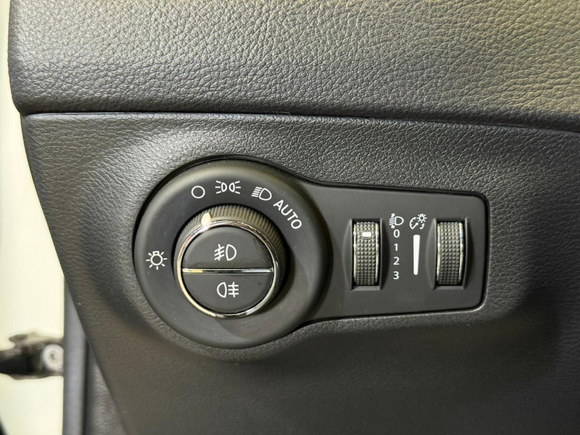 Foto do veículo JEEP COMPASS  LIMITED D 2020 70.367 KM 118.900,00