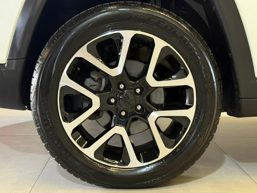 Foto do veículo JEEP COMPASS  LIMITED D 2020 70.367 KM 118.900,00