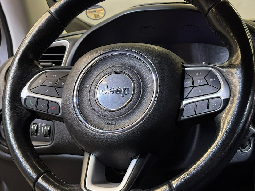 Foto do veículo JEEP RENEGADE  LONGITUDE 1.8 FLEX AUTOMATICO 2021 72.500 KM 83.900,00