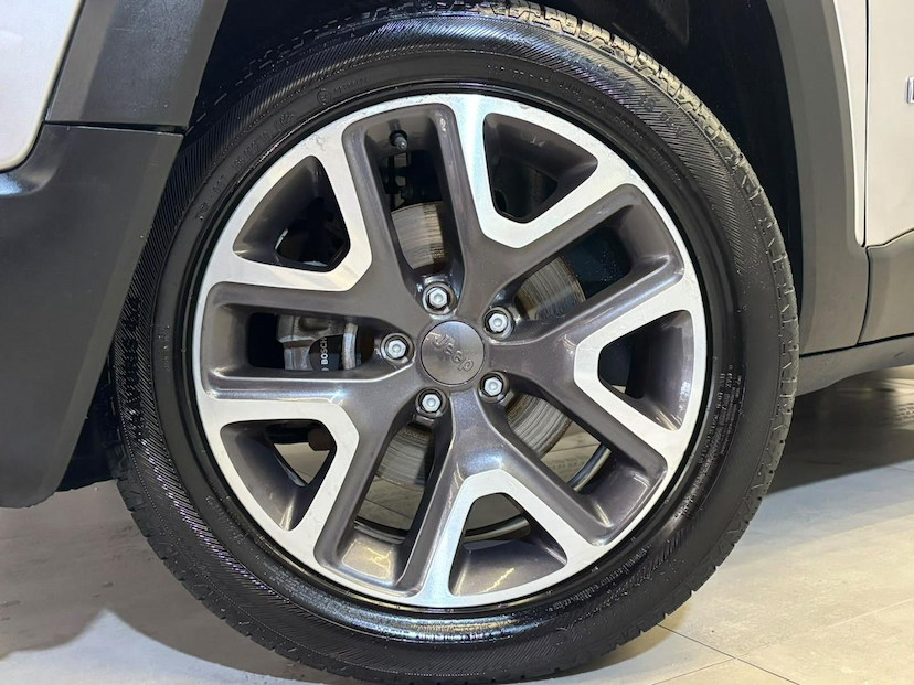 Foto do veículo JEEP RENEGADE  LONGITUDE 1.8 FLEX AUTOMATICO 2021 72.500 KM 83.900,00