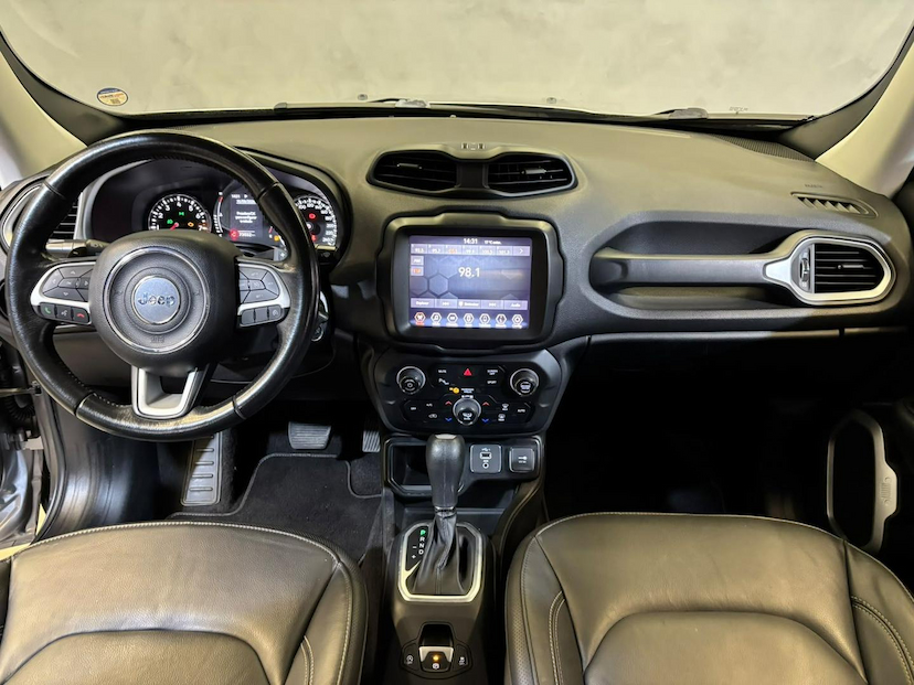 Foto do veículo JEEP RENEGADE  LONGITUDE 1.8 FLEX AUTOMATICO 2021 72.500 KM 83.900,00