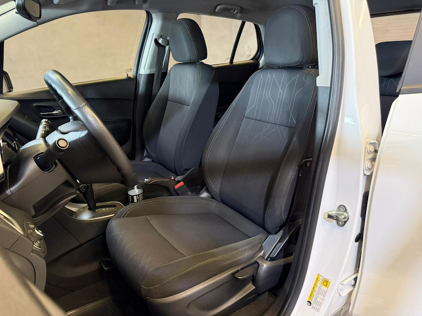 Foto do veículo CHEVROLET TRACKER  LT 1.4 TURBO 16V FLEX 4X2 AUT. 2018 81.552 KM 79.900,00