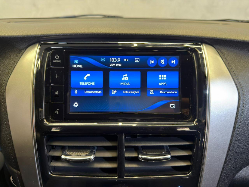 Foto do veículo TOYOTA YARIS  HB XS 15 AT 2019 106.470 KM 79.900,00