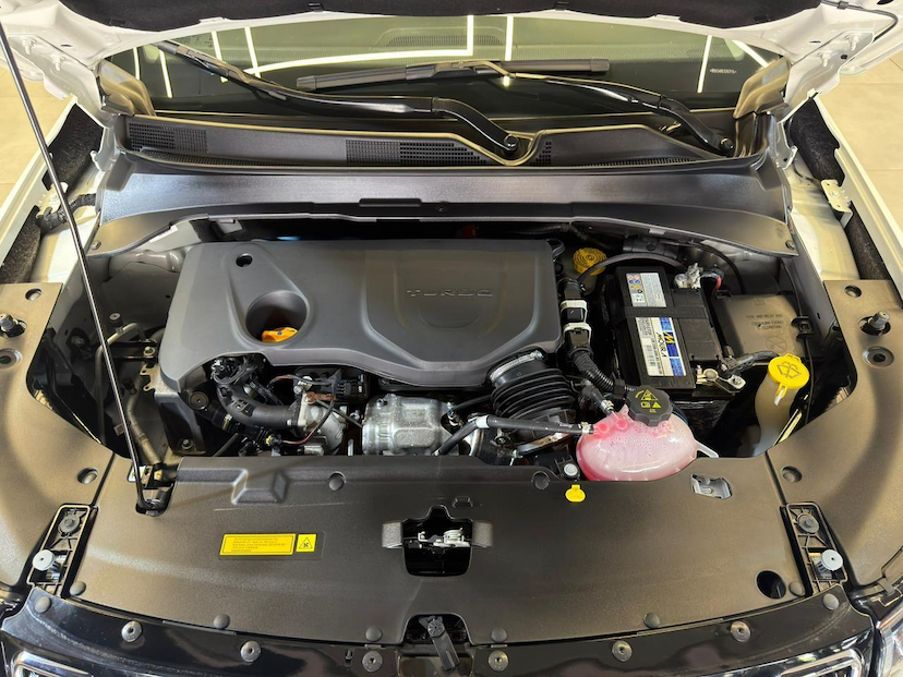 Foto do veículo JEEP COMPASS  LIMITED TF 2024 25.328 KM 154.900,00