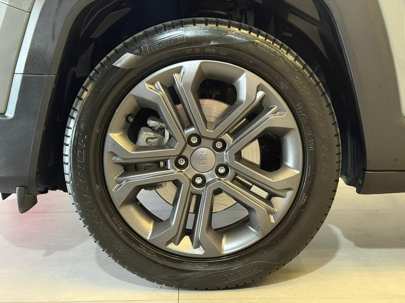 Foto do veículo JEEP RENEGADE  LGTD T270 2024 10.903 KM 118.900,00