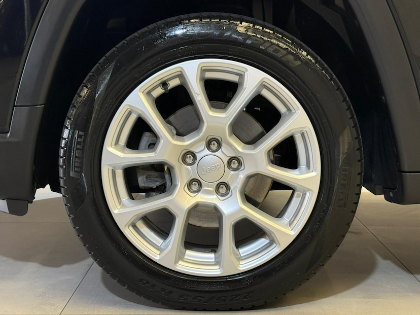 Foto do veículo JEEP COMPASS  SPORT TF 2022 28.078 KM 118.900,00