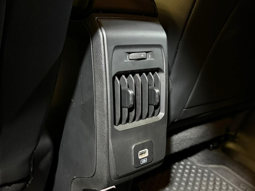 Foto do veículo JEEP COMPASS  SPORT TF 2022 28.078 KM 118.900,00