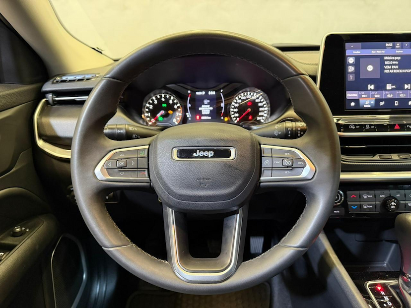 Foto do veículo JEEP COMPASS  SPORT TF 2022 28.078 KM 118.900,00