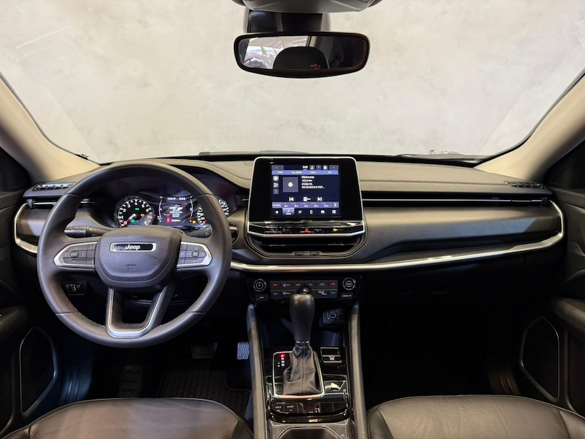 Foto do veículo JEEP COMPASS  SPORT TF 2022 28.078 KM 118.900,00