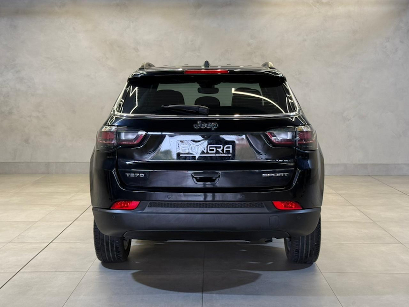 Foto do veículo JEEP COMPASS  SPORT TF 2022 28.078 KM 118.900,00