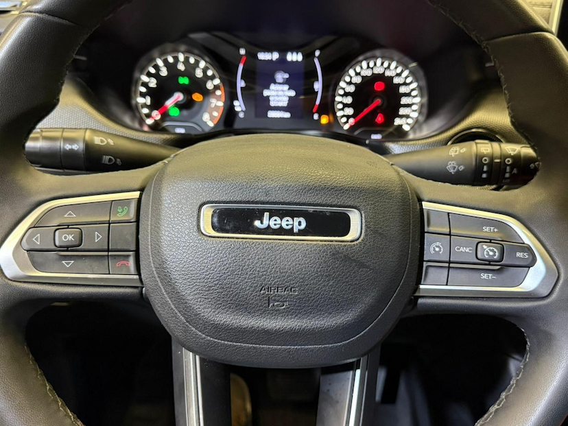 Foto do veículo JEEP COMPASS  SPORT TF 2022 28.078 KM 118.900,00
