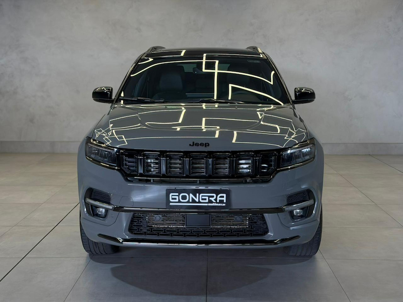 Foto do veículo JEEP COMMANDER  BLACK HURRICANE 2.0 4X4 TB AUT 2025 15.216 KM 229.900,00