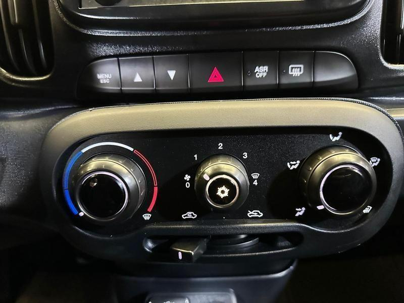Foto do veículo FIAT MOBI  TREKKING 1.0MT 2025 17.974 KM 68.900,00