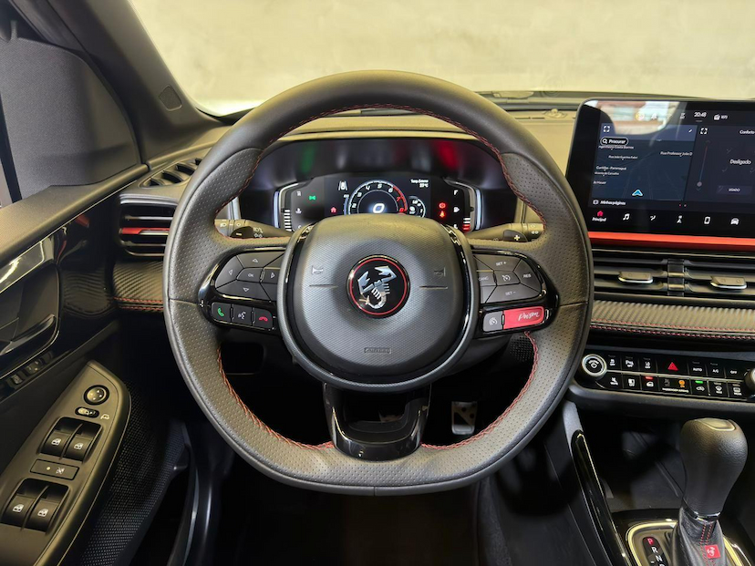 Foto do veículo FIAT FASTBACK  ABARTH 270 2025 1.061 KM 145.900,00