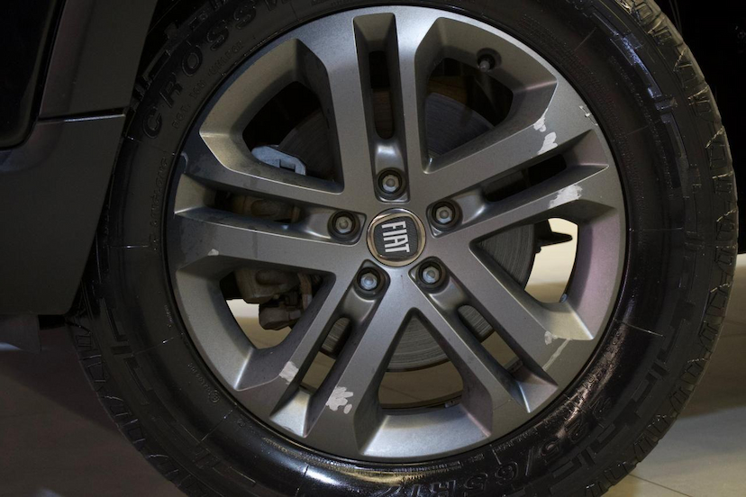 Foto do veículo FIAT TORO  BLACKJACK MULTIAIR 2.4 16V AT9 FLEX 2019 41.965 KM 104.900,00