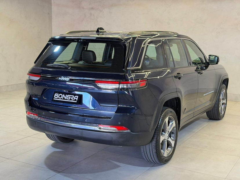 Foto do veículo JEEP CHEROKEE GRAND  4XE 2.0 T. AUT. (HIBRIDO) 2024 5.193 KM 395.900,00