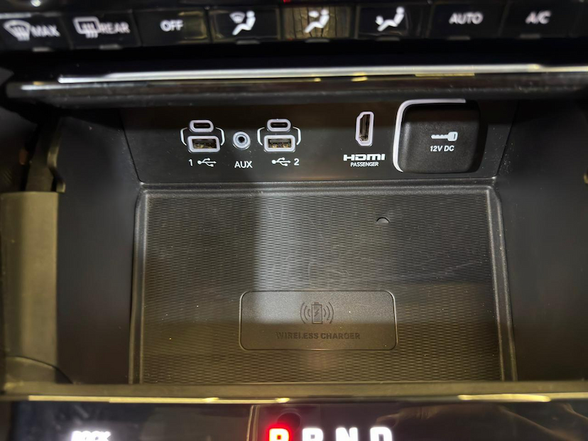 Foto do veículo JEEP CHEROKEE GRAND  4XE 2.0 T. AUT. (HIBRIDO) 2024 5.193 KM 395.900,00