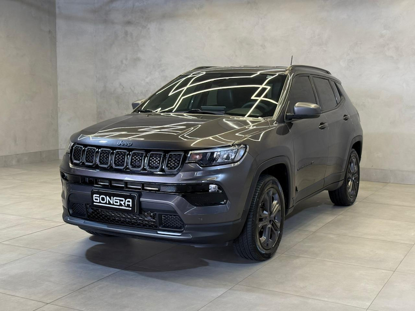 Foto do veículo JEEP COMPASS  LONG TF 2022 49.176 KM 126.900,00