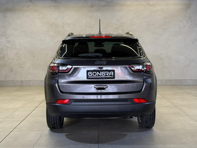 Foto do veículo JEEP COMPASS  LONG TF 2022 49.176 KM 126.900,00