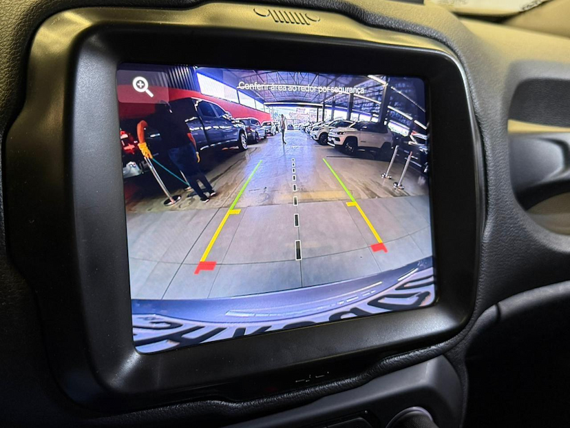 Foto do veículo JEEP RENEGADE  LGTD T270 2023 26.240 KM 112.900,00
