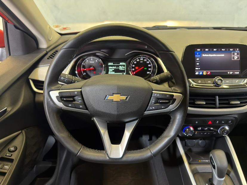 Foto do veículo CHEVROLET ONIX  HATCH PREMIER TURBO 2020 48.200 KM 73.900,00