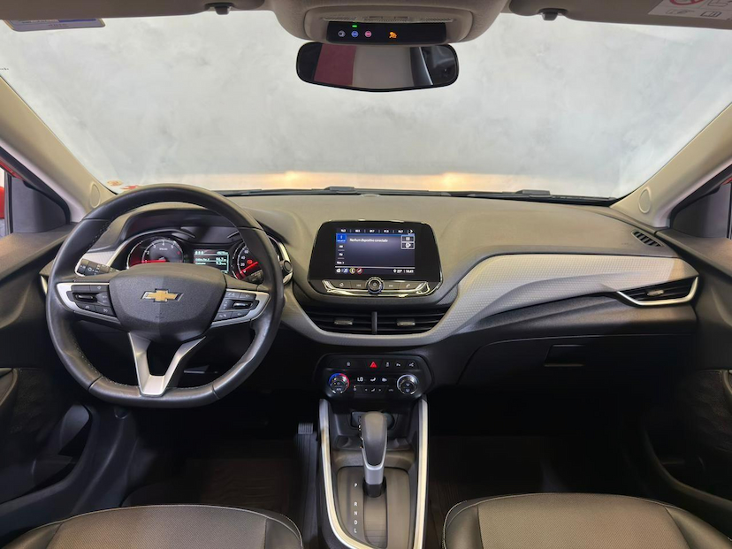 Foto do veículo CHEVROLET ONIX  HATCH PREMIER TURBO 2020 48.200 KM 73.900,00